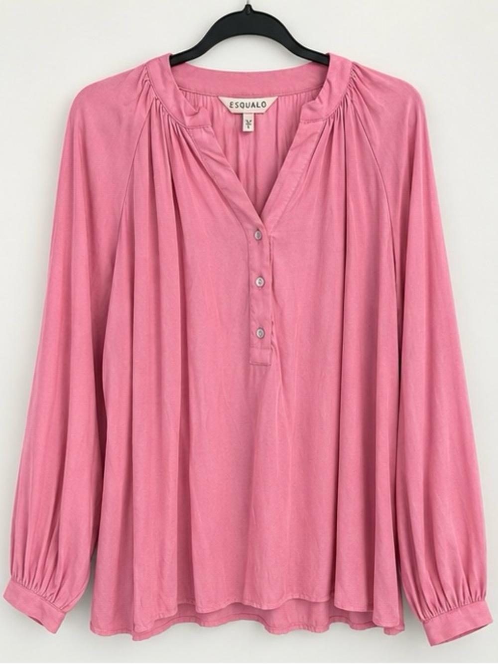 ESQUALO Rose Pink V-Neck Blouse Medium / 6-8 NWT